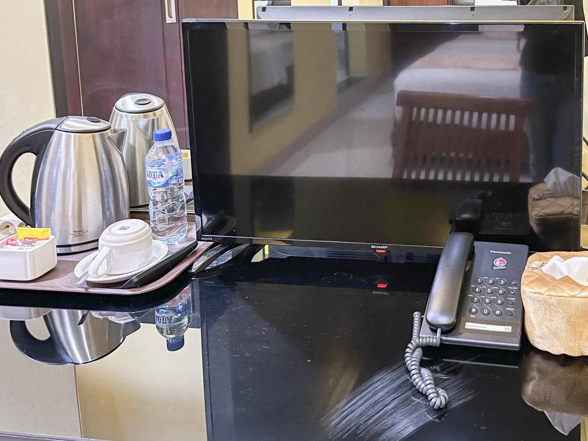 Kartika Hotel Syariah Pacitan Mitra Reddoorz Extérieur photo