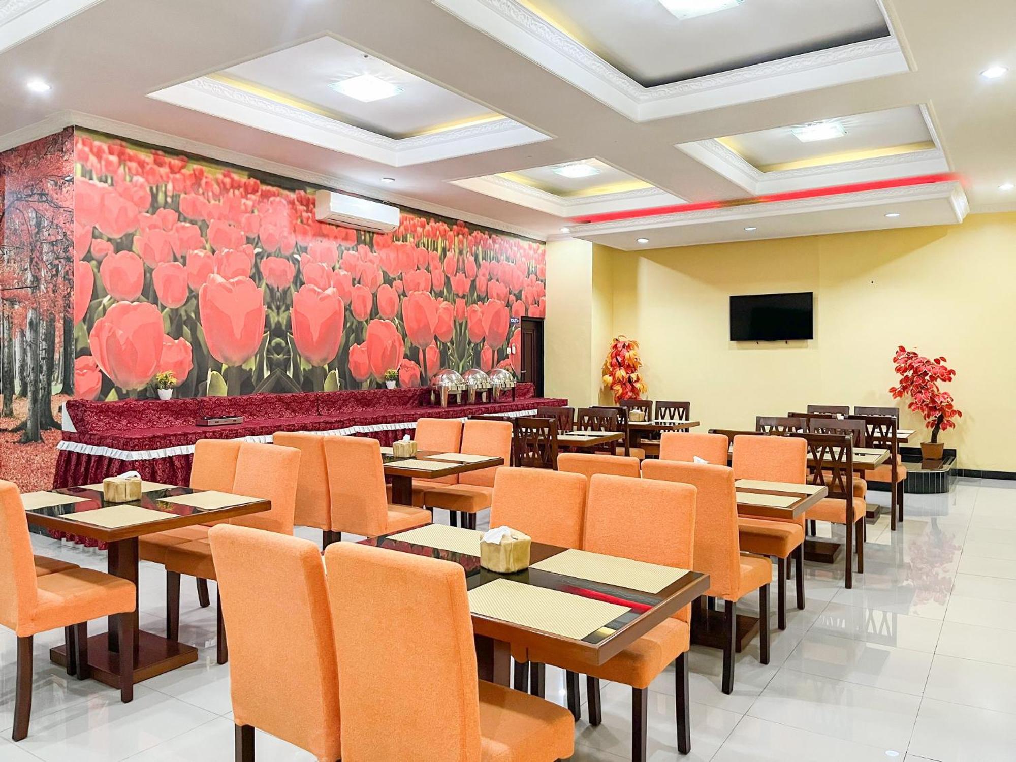 Kartika Hotel Syariah Pacitan Mitra Reddoorz Extérieur photo